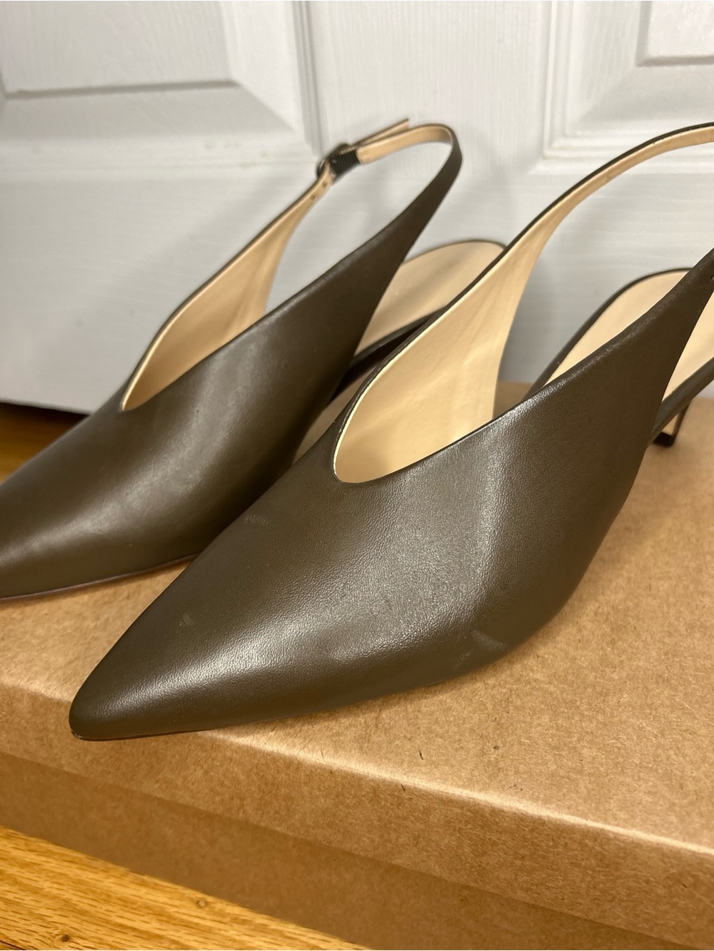 Anthropologie Pointed-Toe Slingback Pumps - Picture 11 of 15